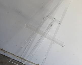 Clear Acrylic Easel with Adjustable Shelf