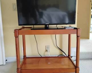 PO137Samsung TV On A Cart