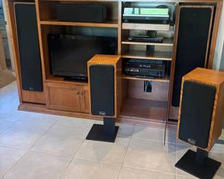 PO110VYamaha Receiver With Infinity Speakers