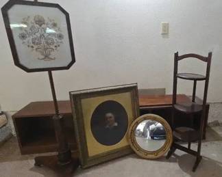 PO182Vintage Fire Screen And Folding Table