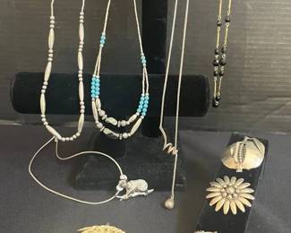 PO184Vintage Costume Jewelry
