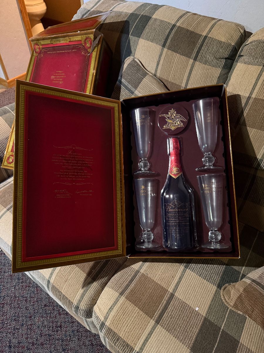 Budweiser Millenium set.