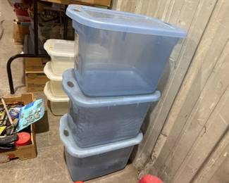 3 SMALL STORAGE BINS