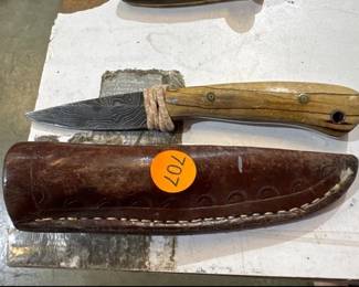 DAMASCUS KNIFE AND SHEATH