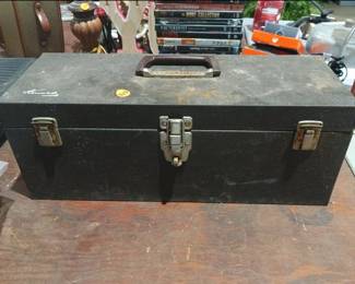 VINTAGE KENNEDY TOOL BOX