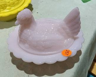 MOSSER CROWN TUSCAN GLASS CHICKEN