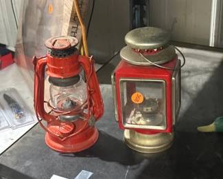 2 SMALL LANTERNS