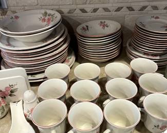 Floral Dish Set