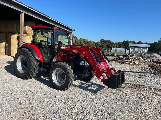 CASE CAB TRACTOR WITH LOADER