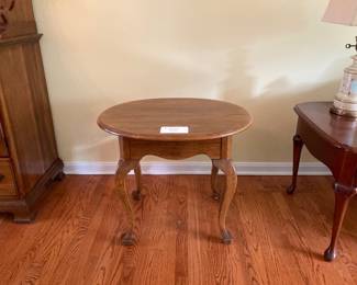 Ethan Allen Canterbury Oak Oval Side Table