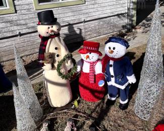 Snowmen & trees galore!