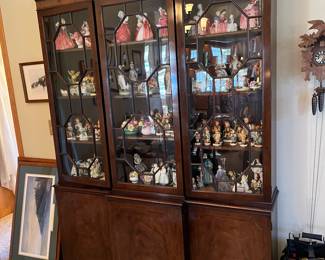 Display Hutch with many Collectibles. Royal Doulton, Royal Copenhagen, Lladro, Hummels... More Photos to come.