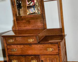 Antique gentleman's hat box dresser with a beveled mirror. This is a GREAT FIND!