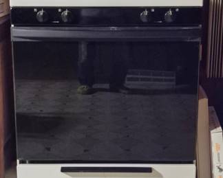 This Whirlpool gas range works great!