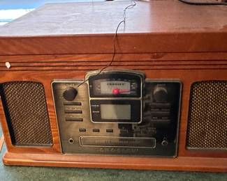 Crosley CD/ Turntable 