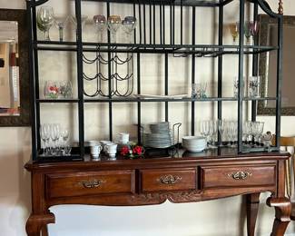 Extra Large Wine Bar