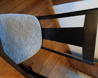 6 chairs that go with kitchen table