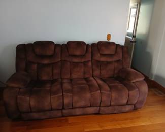 Lazyboy Couch with electric & charging ports