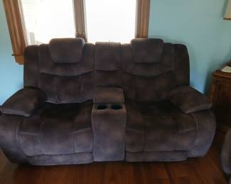 Lazyboy love seat with charging ports& recliners