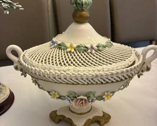 Capodimonte porcelain