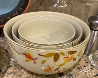 Vintage Hall's Superior Quality Kitchenware Autumn Leaf nesting bowls set of 3