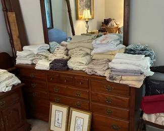 Chest of drawers with mirror