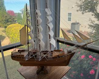 Model clipper ship