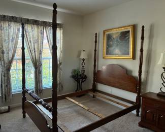 Full size four poster bed