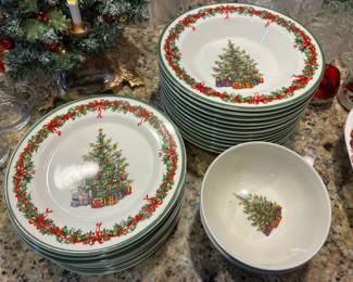 Christopher Radko Traditions Holiday Celebrations dinnerware
