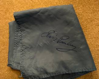 Souvenir Elvis Presley scarf with silk screened autograph- vintage