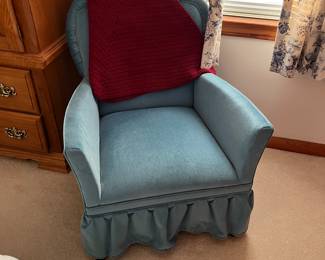 Slipper Chair 