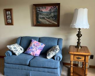 Loveseat and LR accessories 
