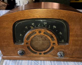 VINTAGE ZENITH CONSOL-TONE RADIO