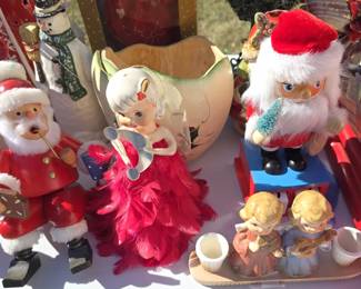 VINTAGE HOLT HOWARD CHRISTMAS ITEMS, NUTCRACKERS