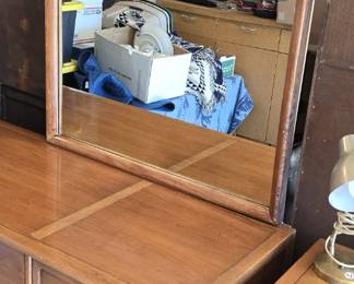 MCM DREXEL DRESSER & MIRROR