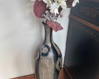 Decorative vase