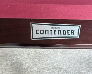 Pool table - Brunswick Contender