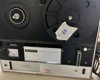 Reel to reel tape deck