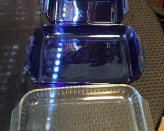 3 Glass Pyrex Pans with Lids