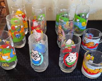 Vintage Alvin the Chipmunks, Snoopy  Garfield Glasses  Mugs