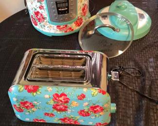 Pioneer Woman Breezy Blossom Instapot Toaster
