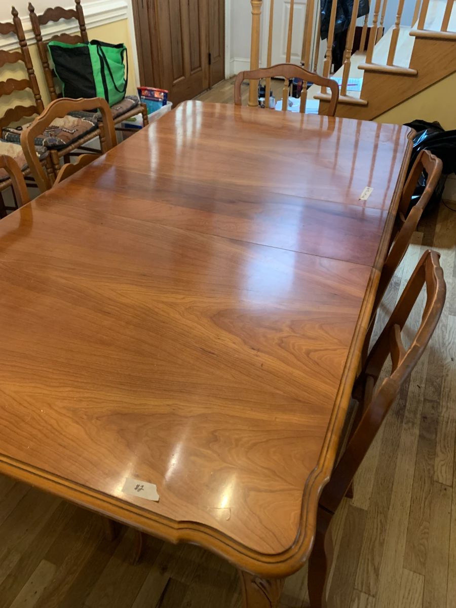 #2 French Provencial dining table with 1 leaf 6 chairs 40x60-72x30 $200.00