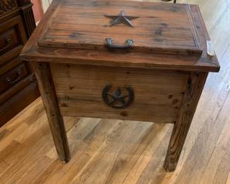 #15 vintage TX Lonestar cooler metal inside 27x19x30 $125.00