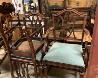 #122 as is table 40x62x32 with 2 legs detached and 5 chairs $150.00