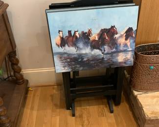 #11 horse tv trays set of 4 $100.00