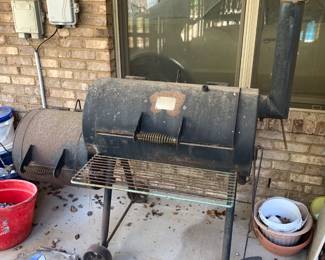 #197 Brinkmann Cast Iron Smoker w/side hopper on Wheels (as is condition) $40.00