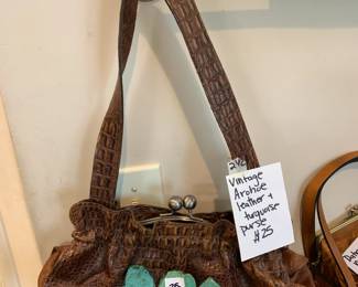 #242 Vintage Arohoe Leather & Turquoise Purse $25.00