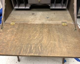 #164 oak desk with flip down front 1 drawer on qa leg as is leg 29x16x40 $45.00