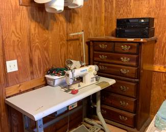 #348 Yamata Commercial Sewing Machine (for leather on a Metal Table - 47x21x32) $400.00
