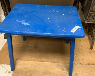 #150 kid blue painted table 24x18x21 $20.00